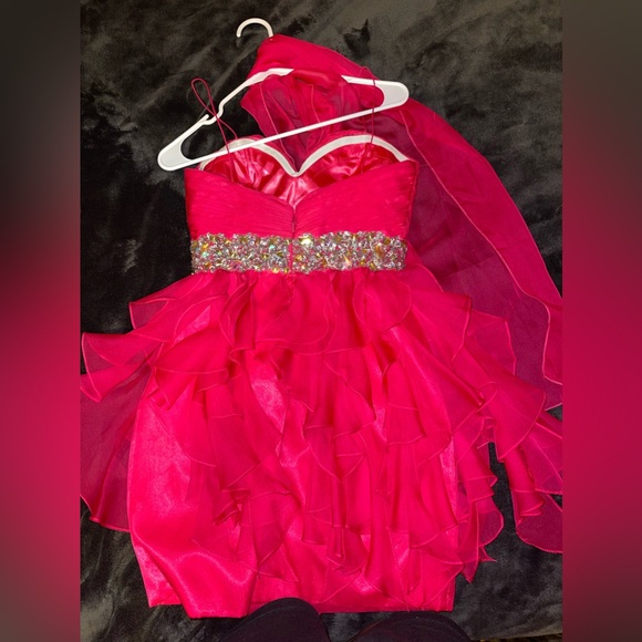 Small Hot Pink Prom Dress With Beaded Wasit Line.Heart Neck Line, Matching Scarf - Picture 2 of 4